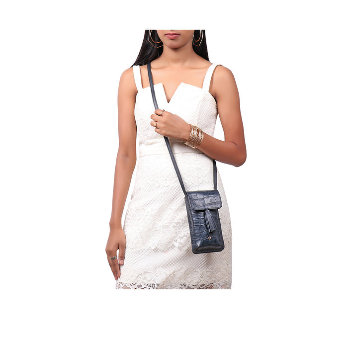 3 MUSKETEERS W2 SLING WALLET - Hidesign