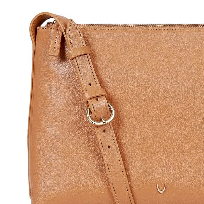 Akasaka 04 Honey Leather Shoulder Bag