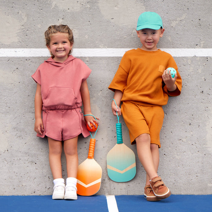 B. toys – B. sports