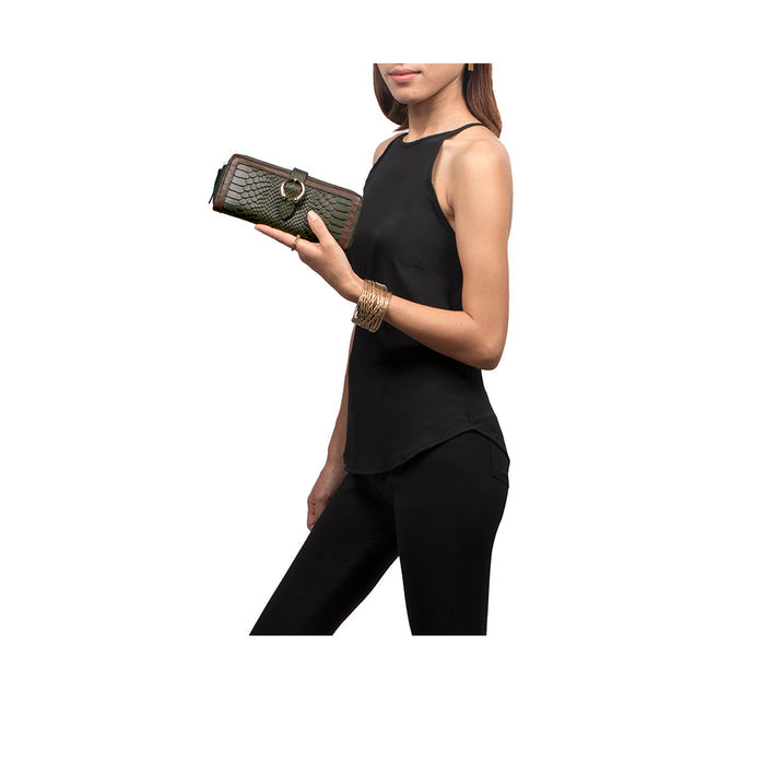 Bogota W1 Green Leather Zip Around Wallet