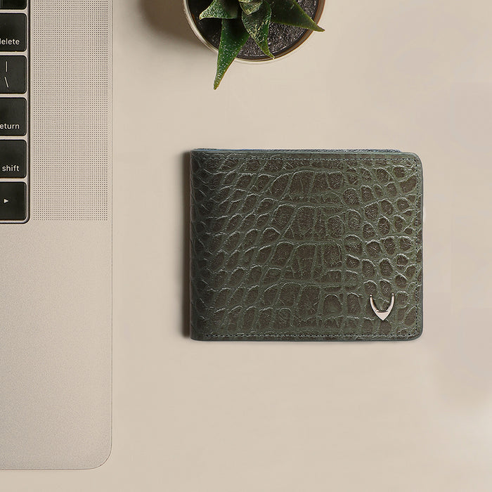 Boston W2 Green Leather Bi-Fold Wallet