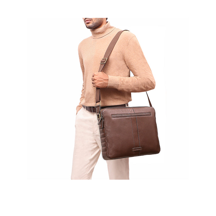Carnaby 02 Brown Leather  Crossbody