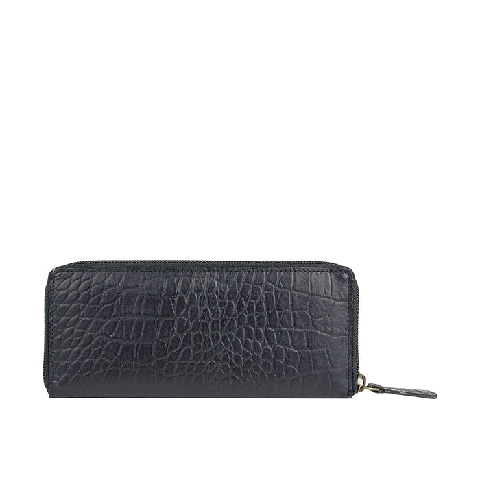 Claea W2  Black Leather Zip Around Wallet
