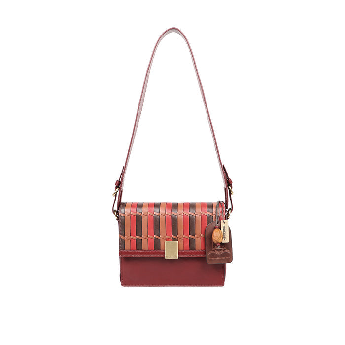 Conscious 02 M Leather Shoulder Bag