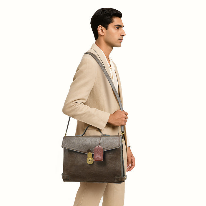 Count 01 Green Leather  Messenger Bag