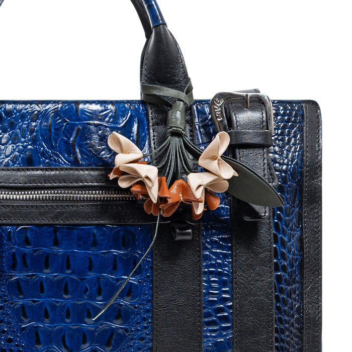 Cyra 01 Leather Flower Charm