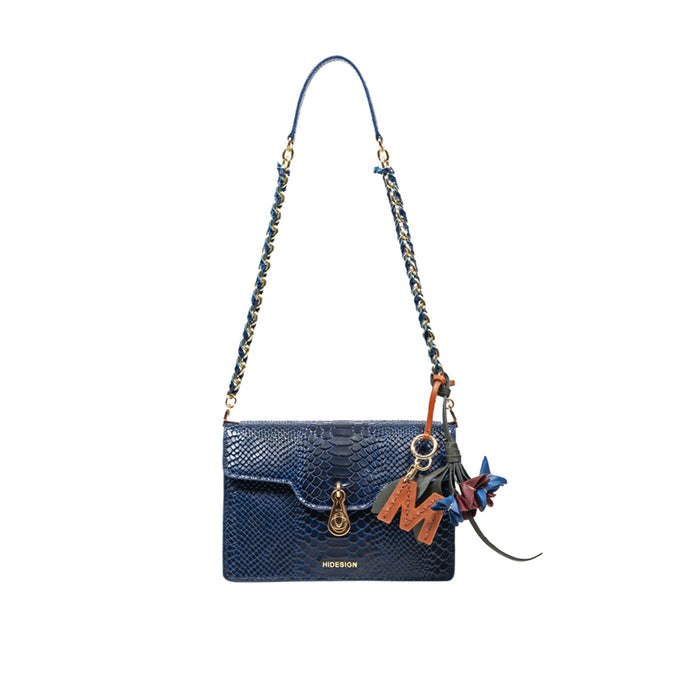 Cyra 01 Leather Flower Charm