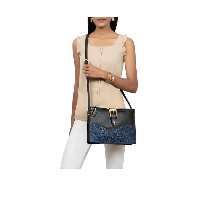 Desert Wind 02 Black Leather Crossbody