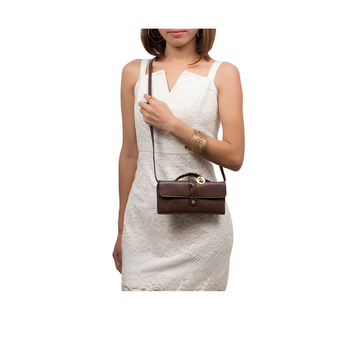 Donna W5 Brown Leather Sling Wallet