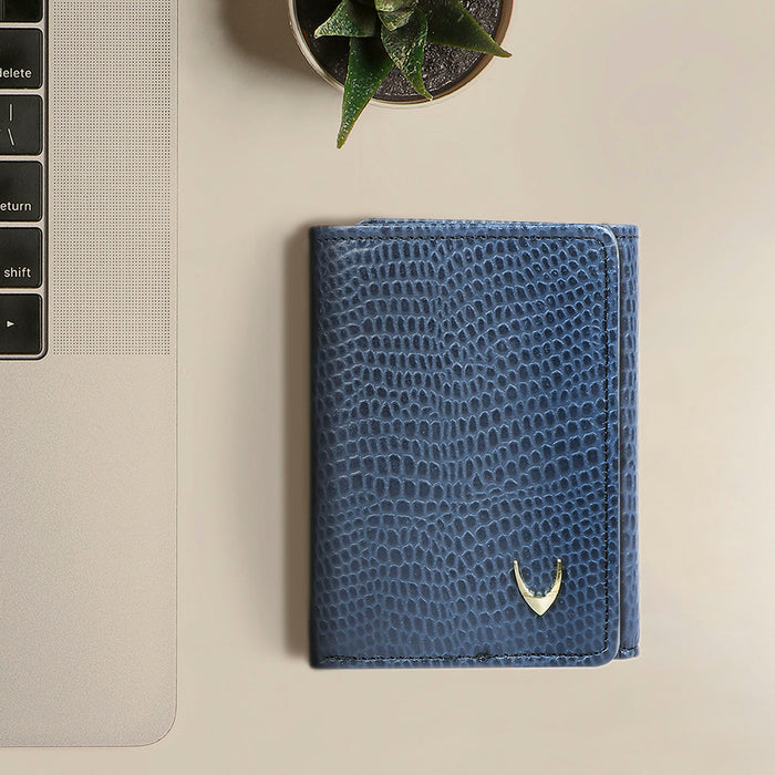 Ee 386-Tf  Blue Leather Trifold Wallet
