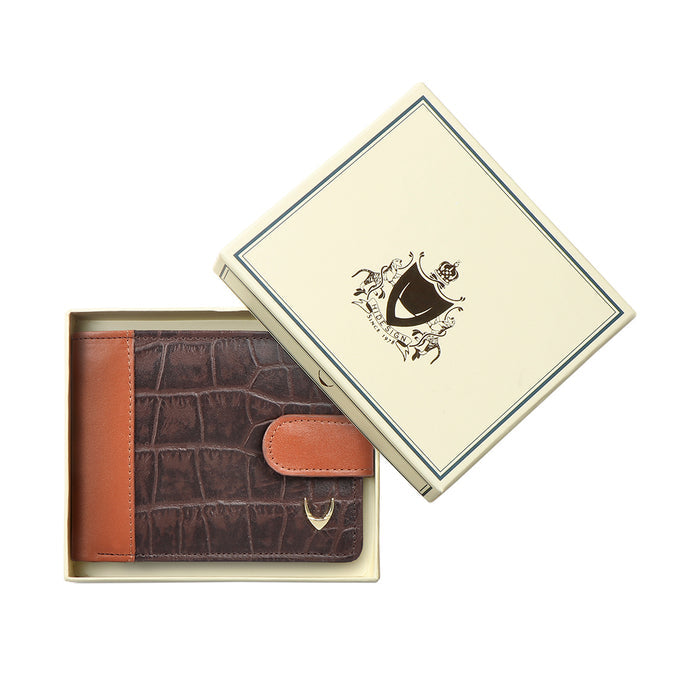 Ee 389-010  Brown Leather Bi-Fold Wallet
