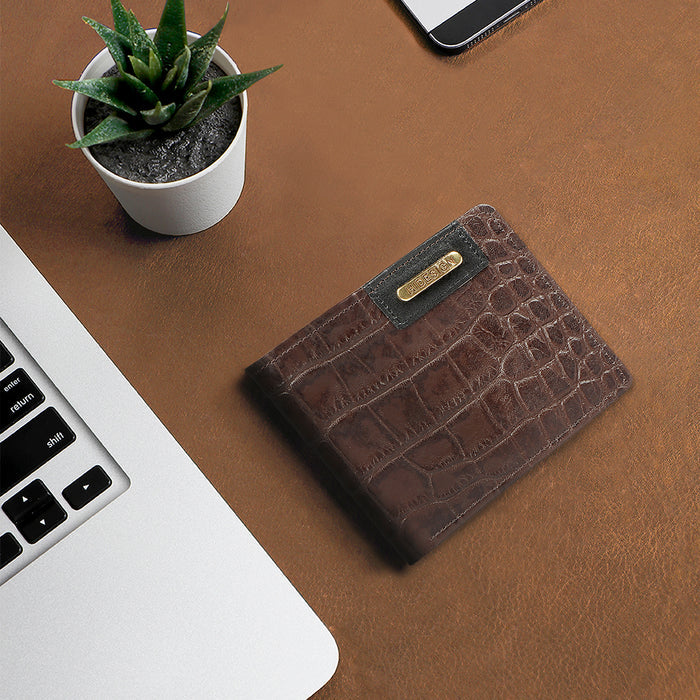 Ee 390-036  Brown Leather Bi-Fold Wallet