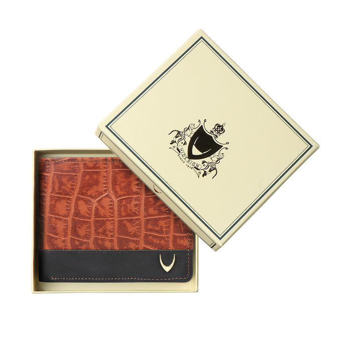 Ee 394-017  Tan Leather Bi-Fold Wallet