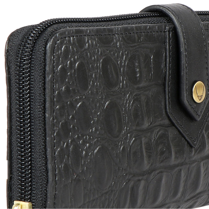 Ee Hongkong W2-M Black Leather Zip Around Wallet