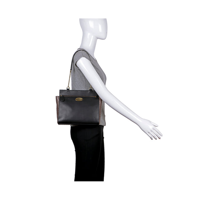 Ee Kuhulu 04 Black Leather Shoulder Bag