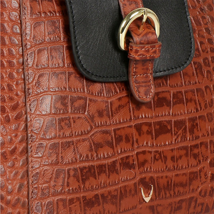 Ee Lyra Tan Leather Sling Bag
