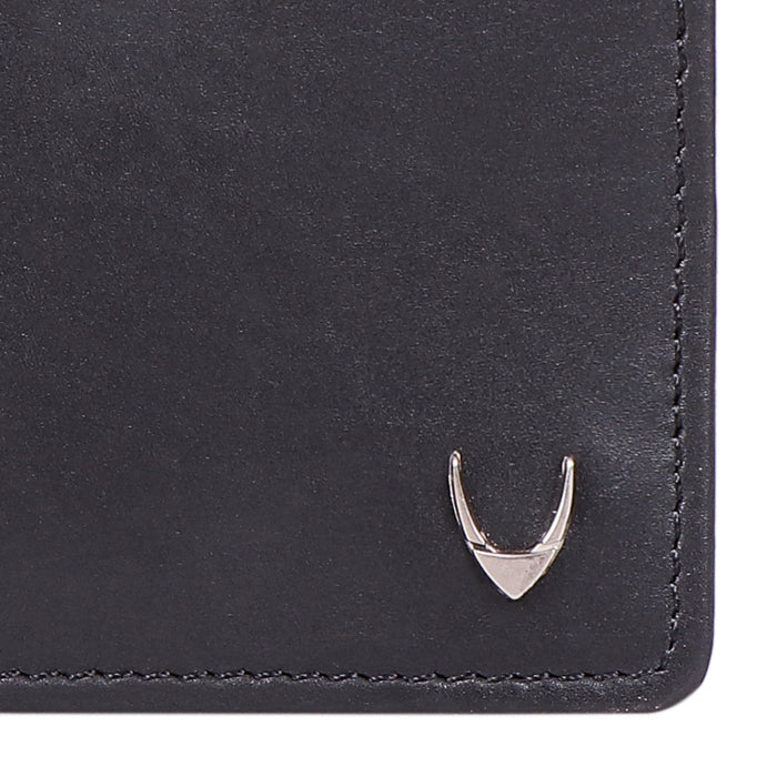 Ee Myw-01A  Black Leather Bi-Fold Wallet