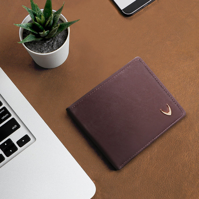 Ee Myw-01A  Brown Leather Bi-Fold Wallet