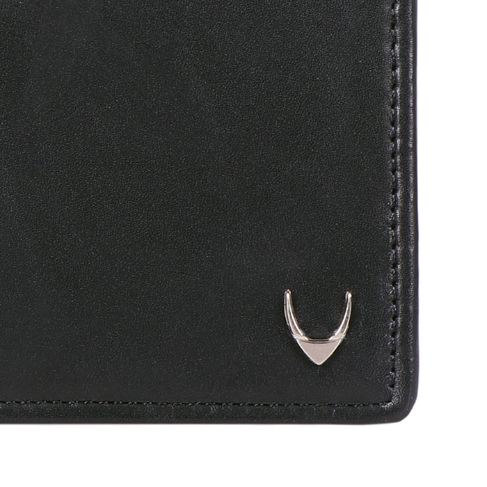 Ee Myw-02A  Black Leather Bi-Fold Wallet