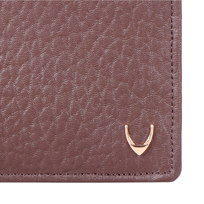 Ee Myw-02A  Brown Leather Bi-Fold Wallet