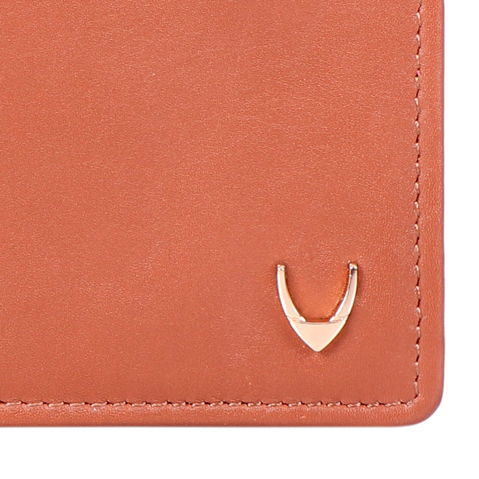 Ee Myw-02A  Tan Leather Bi-Fold Wallet