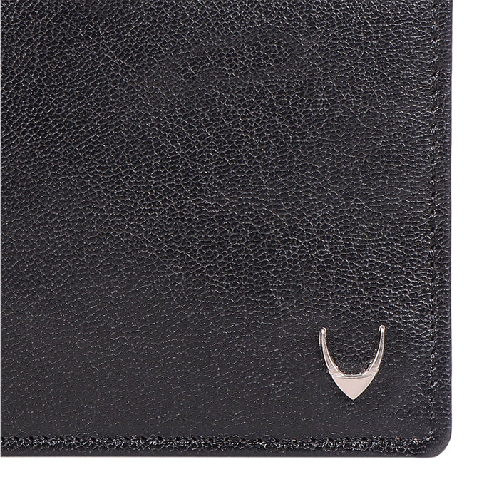 Ee Myw-05A  Black Leather Bi-Fold Wallet