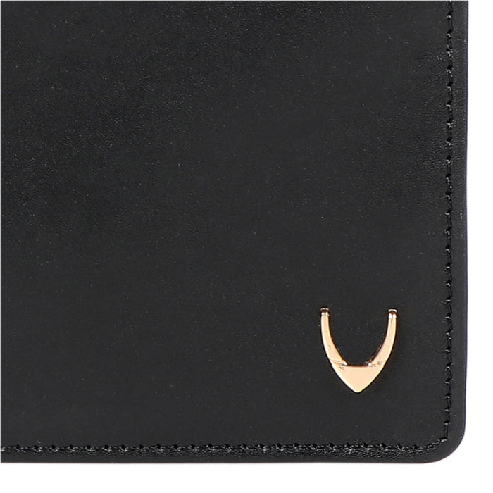 Ee Myw-05A  Black Leather Bi-Fold Wallet