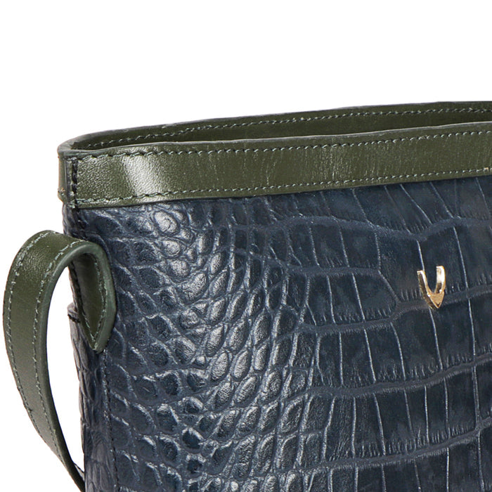 Ee Oprah 02 Blue Leather Sling Bag