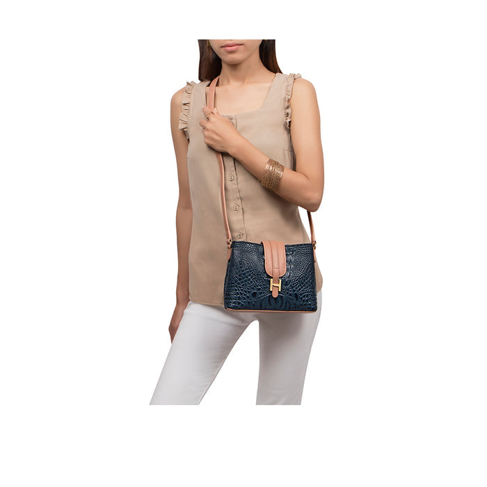 Ee Silvia 03 Blue Leather Sling Bag
