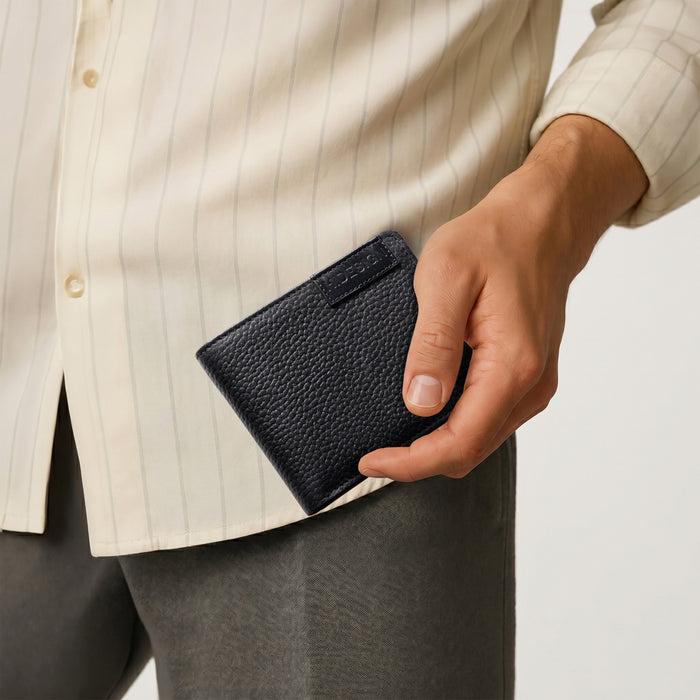 Ee Uranus W4  Black Leather Bi-Fold Wallet