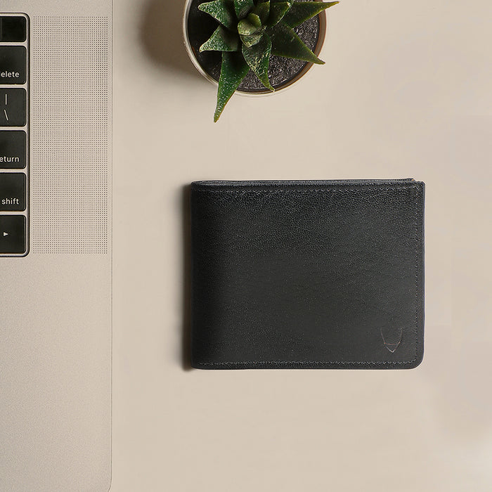 E.I. M2 Black Leather Bi-Fold Wallet