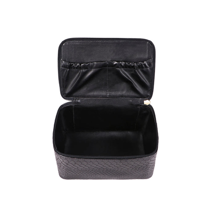 Eve 01 Black Leather Wash Bag