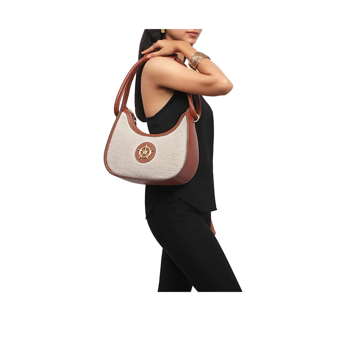 Gabrielle 01 M Leather Shoulder Bag