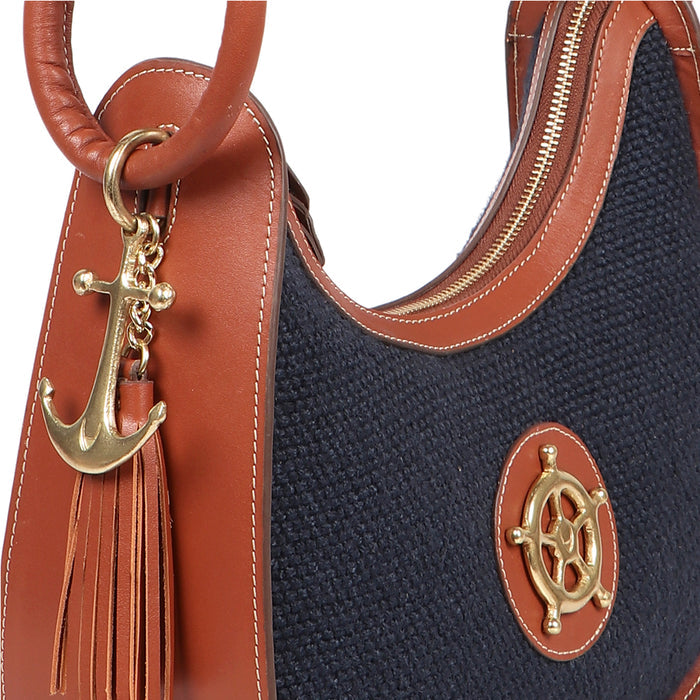 Gabrielle 01 M Leather Shoulder Bag