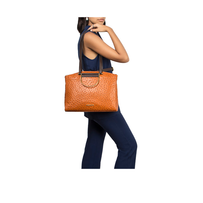 Greta 01 Tan Leather Shoulder Bag