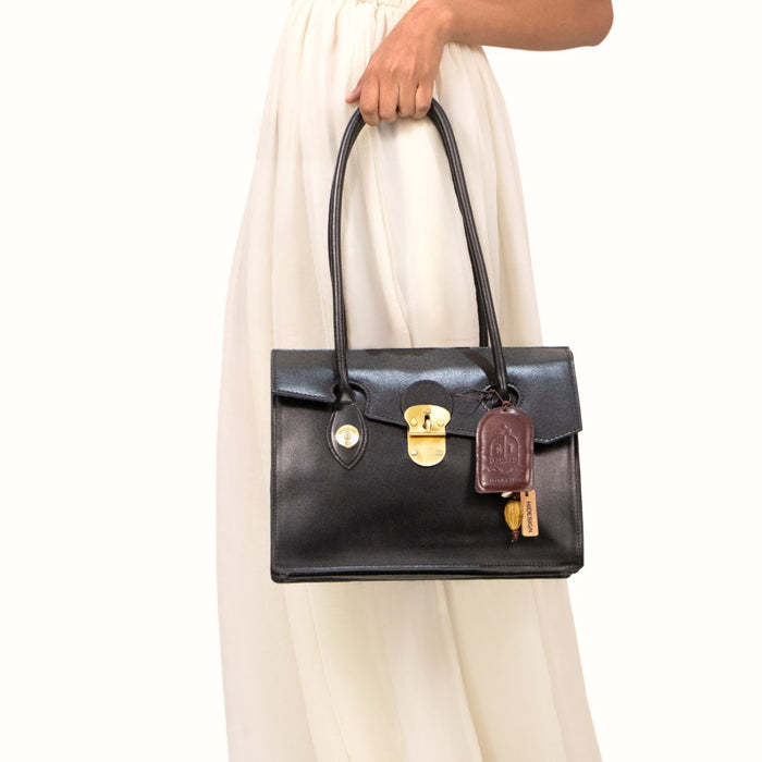 Growth - 03 Black Leather Shoulder Bag