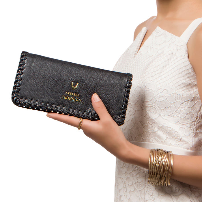 Hera W2 Black Leather Bi-Fold Wallet