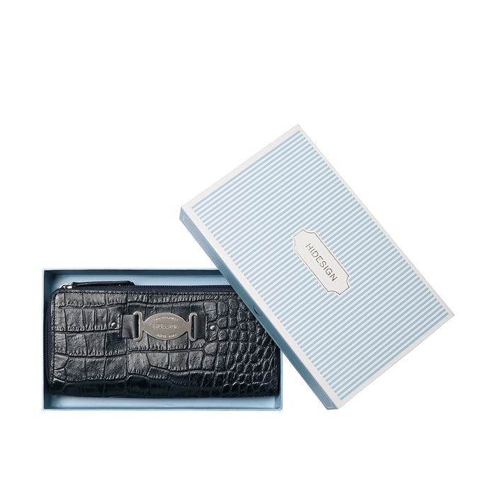 Jewel W2 Blue Leather Zip Around Wallet