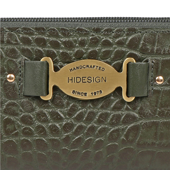 Jewel W2 Green Leather Zip Around Wallet
