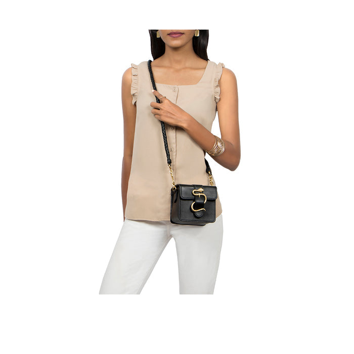 Kalinga 02 Black Leather Sling Bag