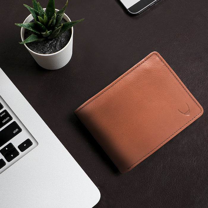 L103 N  Tan Leather Bi-Fold Wallet