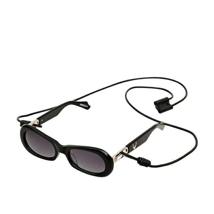 Laguna Women's Black Retro Oval Sunglasses