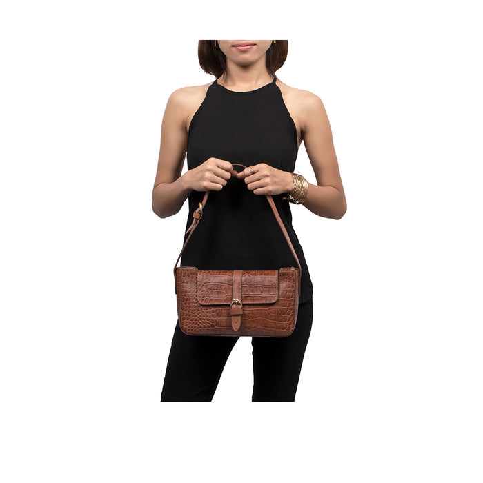 Lapas 01 Tan Leather Baguette