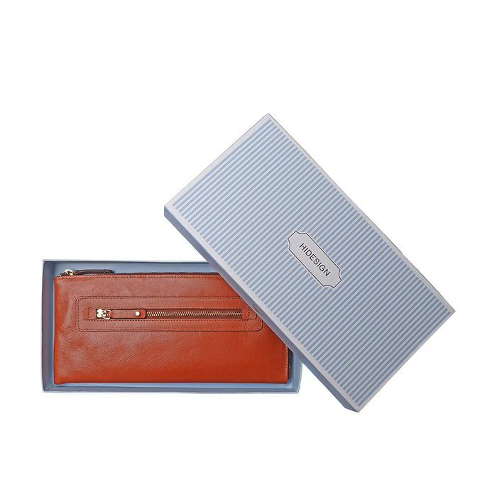 Maine W3 Tan Leather Zip Around Wallet