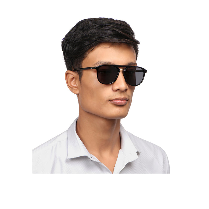 Malibu Men's Black Wayfarer Sunglasses