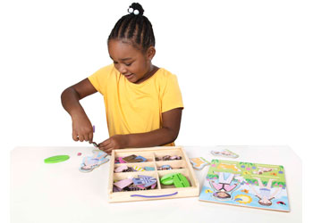 Melissa & Doug - Best Friends Magnetic Dress-Up