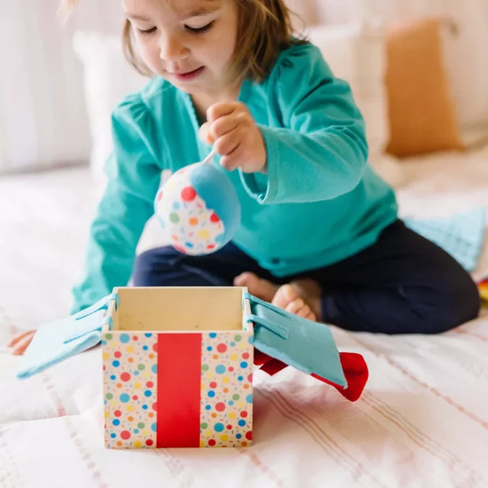 Melissa & Doug - Wooden Surprise Gift Box