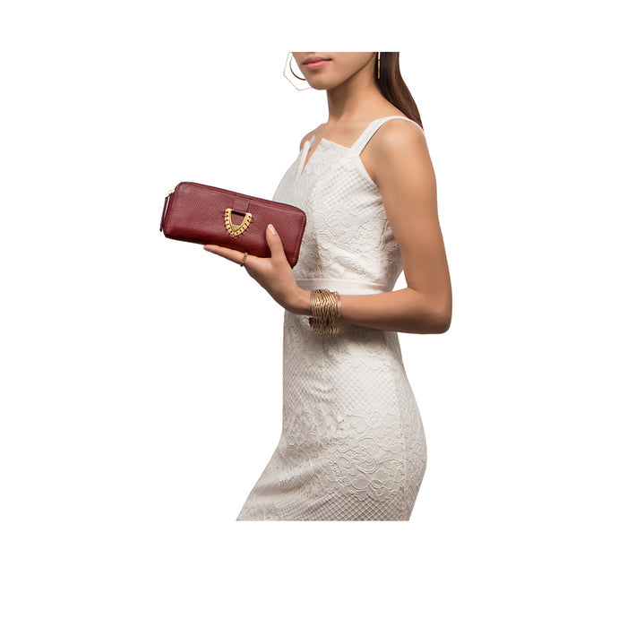 Mendoza W4 Red Leather Zip Around Wallet