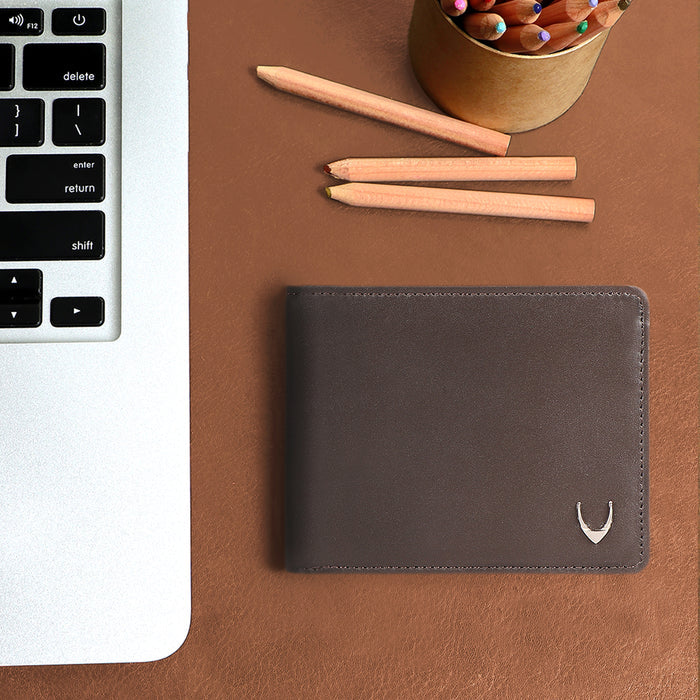 Namibia Sb Brown Leather Bi-Fold Wallet