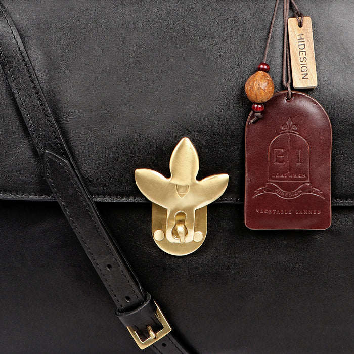 Nurture 02 L Leather Briefcase
